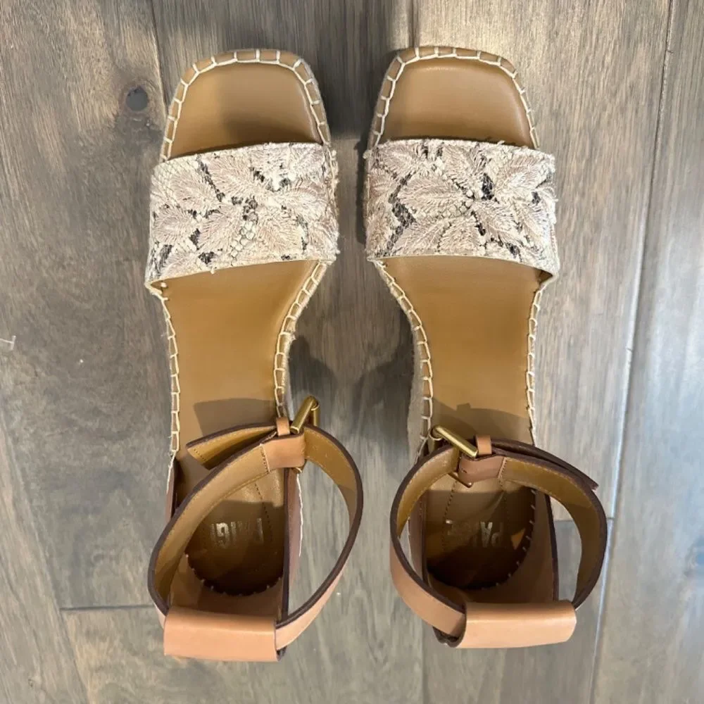 PAIGE sandals size